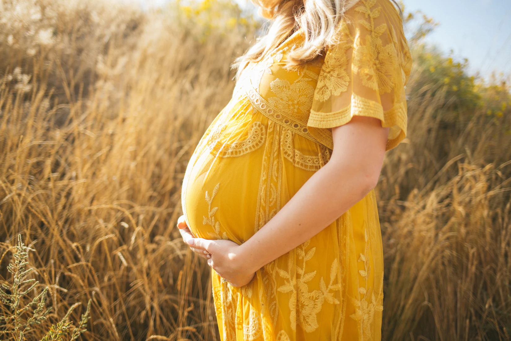 妊娠中に最適な成分やサプリメントは？エビデンスをもとに効果や副作用を解説