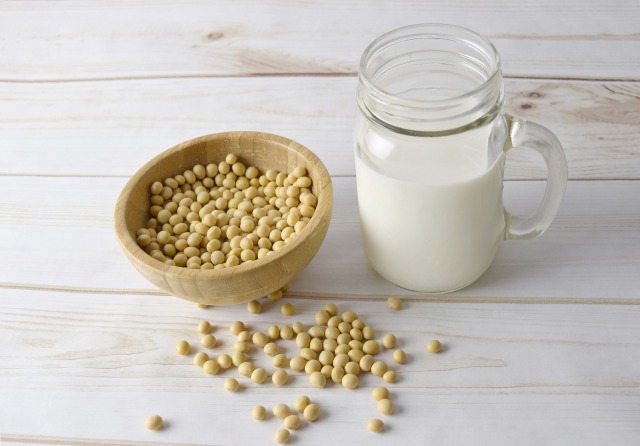 大豆イソフラボンは更年期障害に効果あり？論文をもとに効果を解説