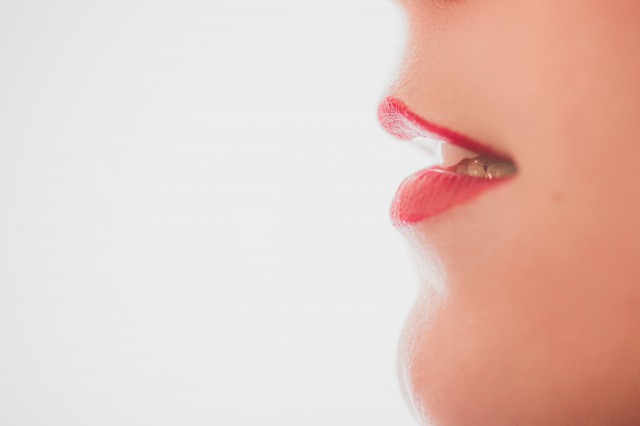 口臭サプリの成分とは？口臭対策・オーラルケアに効果的な成分を解説